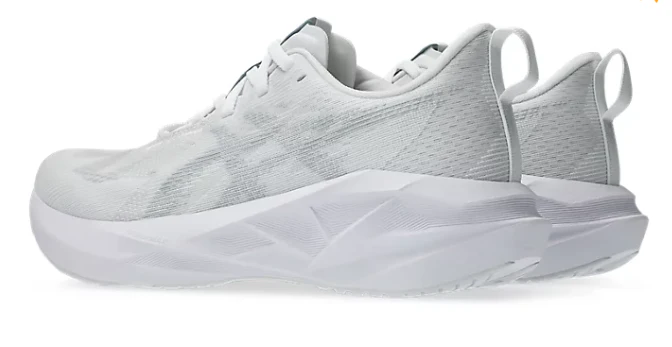 Asics Novablast 5 Womens - Image 3