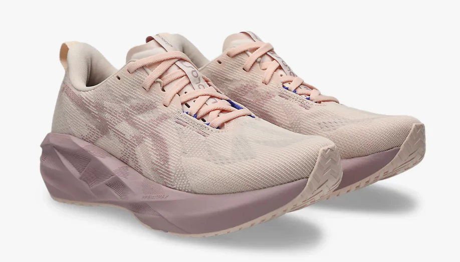 Asics Novablast 5 Womens - Image 2