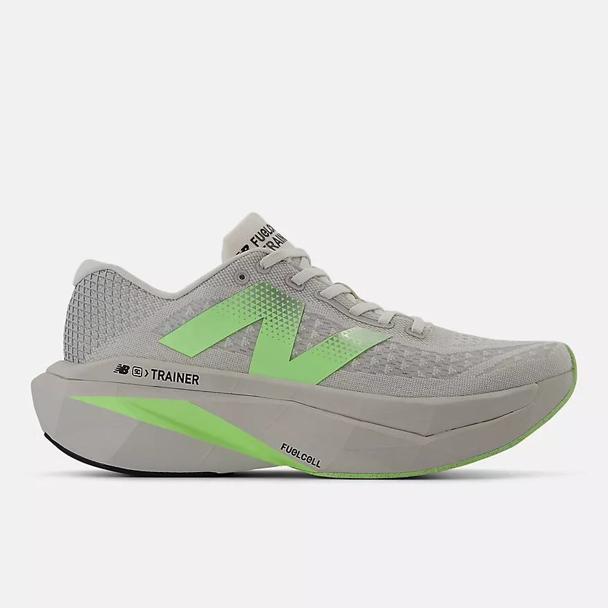 New Balance Fuel Cell Supercomp Trainer V4 2E Wide Mens
