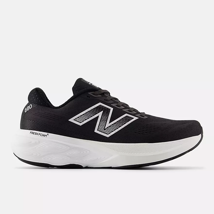 New Balance M880 V15 4E X Wide Mens